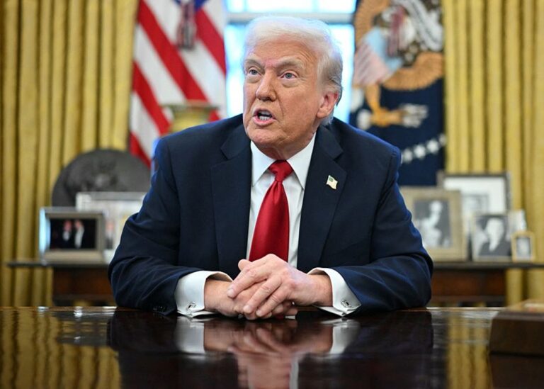 СюжетГренландія у великій небезпеці: Трамп повертає "хижу" Америку