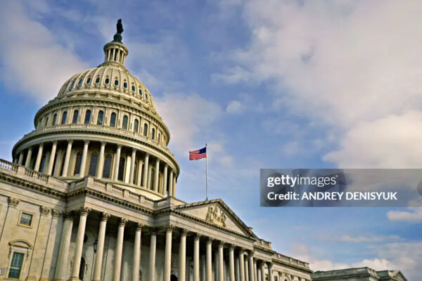 Сенат США погрожує 500% митами проти партнерів Росії, якщо Путін не почне кроки до миру в Україні – Bloomberg Сенат США погрожує 500% митами проти партнерів Росії, якщо Путін не почне кроки до миру в Україні – Bloomberg