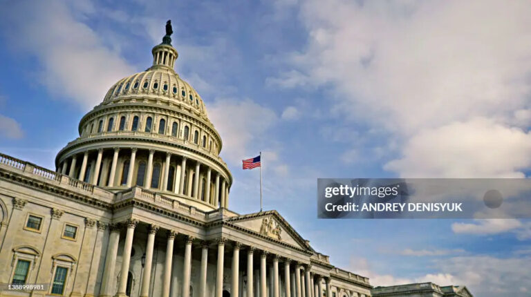 Сенат США погрожує 500% митами проти партнерів Росії, якщо Путін не почне кроки до миру в Україні – Bloomberg