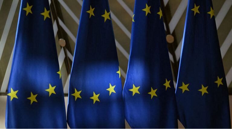 ЄС закрив лазівку для зняття санкцій з російських олігархів