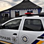 Повідомлено підозру чоловікам, що знімали на відео знущання з підлітка