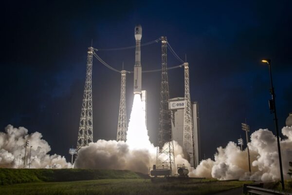 Європейська ракета Vega-C запустила на орбіту науковий супутник Європейська ракета Vega-C запустила на орбіту науковий супутник