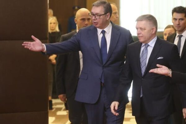 Три країни не пускають літаки Фіцо та Вучича в Росію Три країни не пускають літаки Фіцо та Вучича в Росію