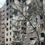 Росіяни скинули авіабомбу на багатоповерхівку в Костянтинівці, 12 поранених
