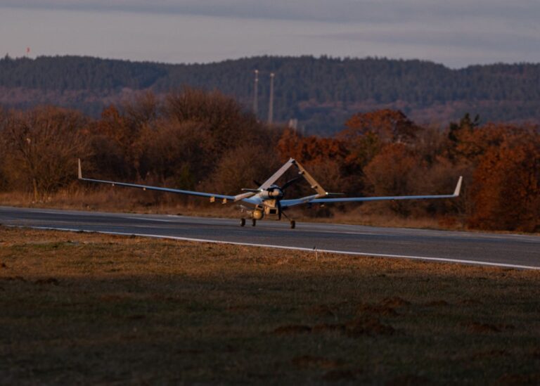 Сам обирає цілі: Туреччина представила оновлений Bayraktar TB2 з ШІ
