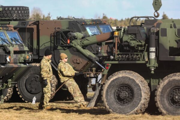 СюжетВлітку закінчується допомога США: що чекає Україну СюжетВлітку закінчується допомога США: що чекає Україну