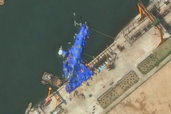 У Північній Кореї відбулися арешти у справі про невдалий спуск есмінця У Північній Кореї відбулися арешти у справі про невдалий спуск есмінця