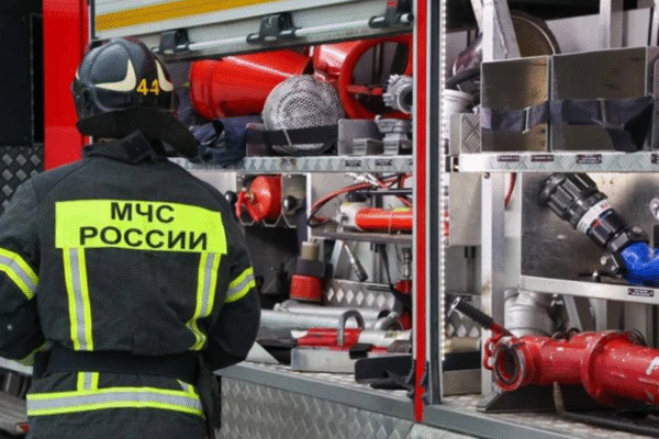 В РФ горить завод, який виробляє мікросхеми та радіоелектроніку В РФ горить завод, який виробляє мікросхеми та радіоелектроніку