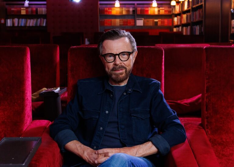 Б'єрн Ульвеус пише мюзикл із допомогою ШІ