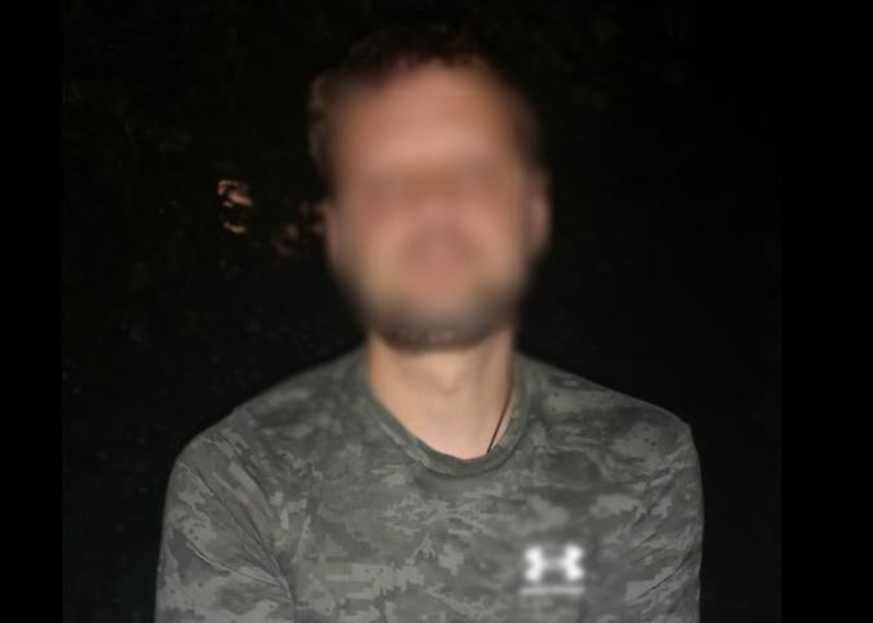 У Києві затримали чоловіка, який напав на військового