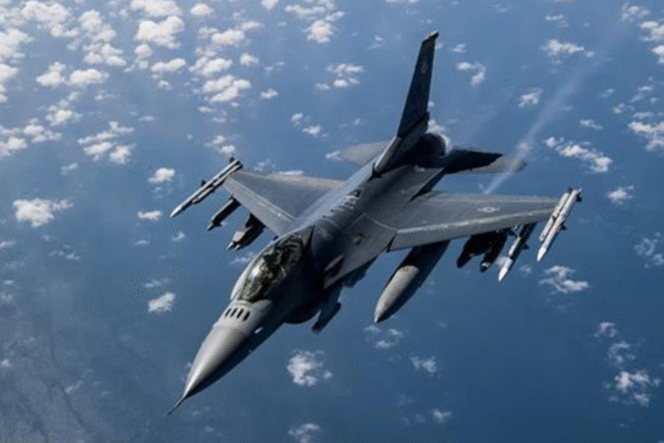 Український F-16 вперше збив літак РФ – ЗМІ Український F-16 вперше збив літак РФ - ЗМІ