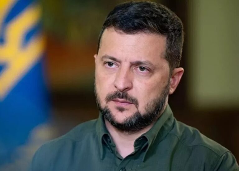 Зеленський обговорив із військовими посилення ППО