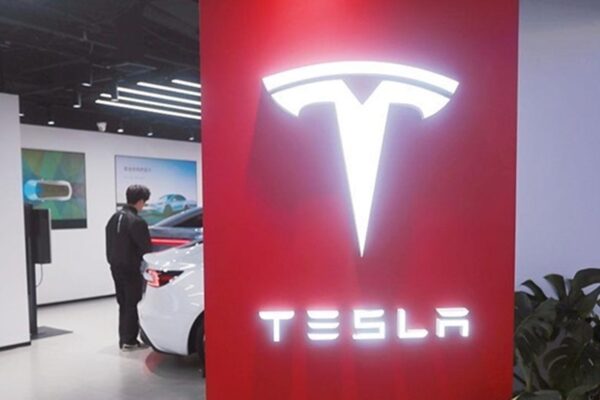 Шведський пенсійний фонд продав всі акції Tesla Шведський пенсійний фонд продав всі акції Tesla