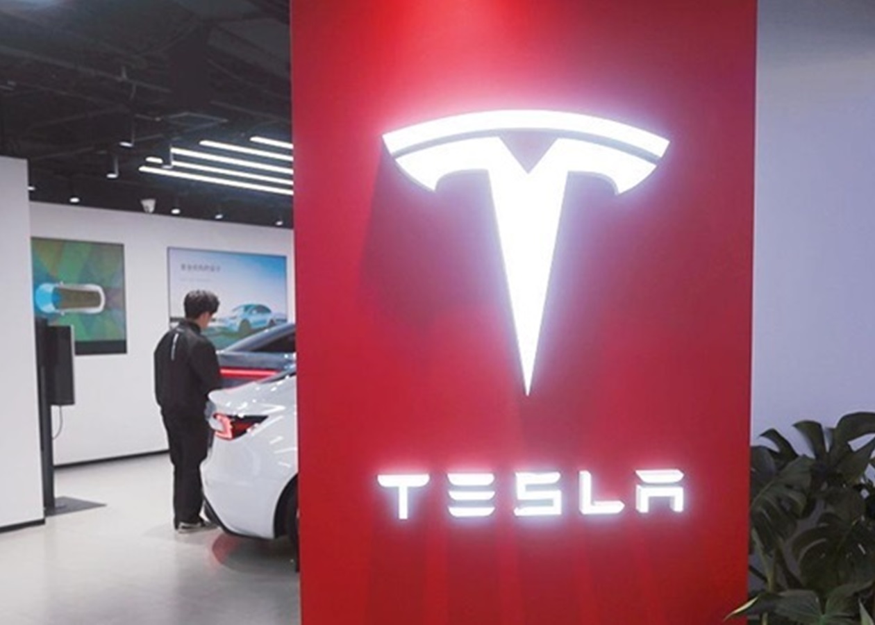 Шведський пенсійний фонд продав всі акції Tesla