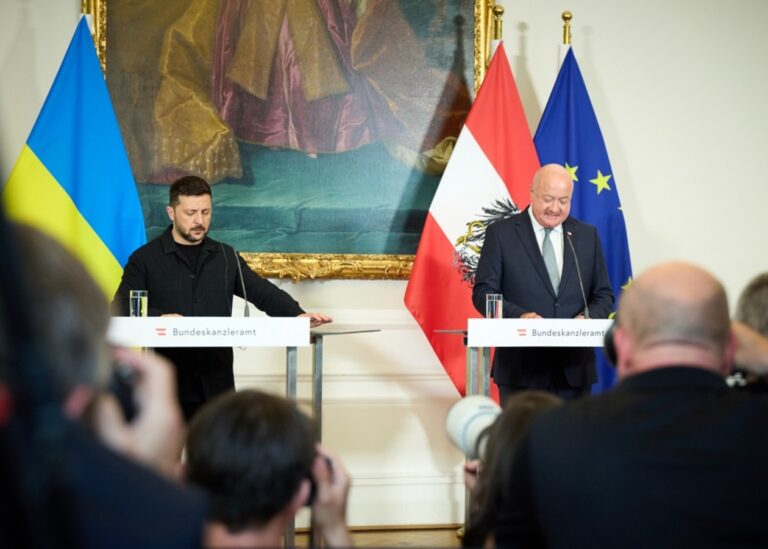 Австрія допоможе повернути викрадених Росією дітей