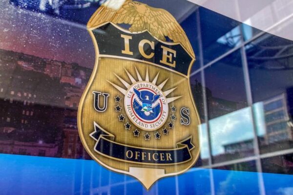 США планують видворити 24 українців - посольство