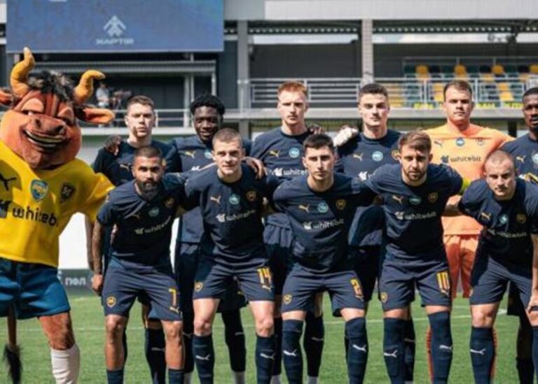 Названі зарплати футболістів клубів, які отримали путівку в УПЛ