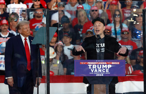 Акції Tesla рухнули після публічного конфлікту Трампа і Маска