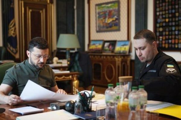 Буданов доповів Зеленському щодо слабких місць РФ Буданов доповів Зеленському щодо слабких місць РФ