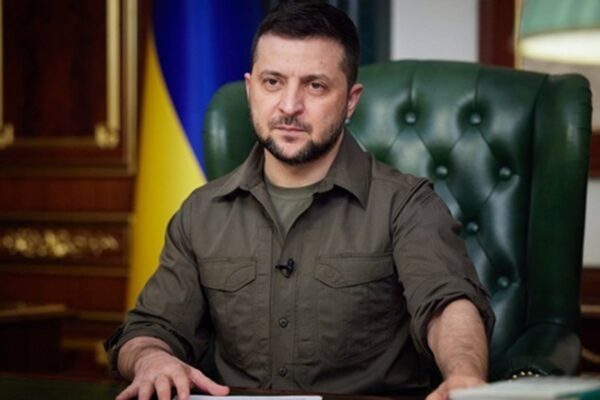 Зеленський доручив Умєрову та Сирському активізувати контакти зі США Зеленський доручив Умєрову та Сирському активізувати контакти зі США
