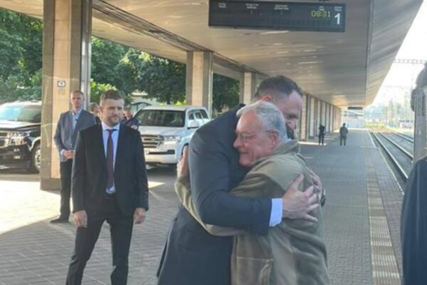 Келлог приїхав з тривалим візитом в Україну Келлог приїхав з тривалим візитом в Україну
