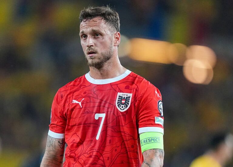 Арнаутович розплакався під час офіційної презентації в новій команді