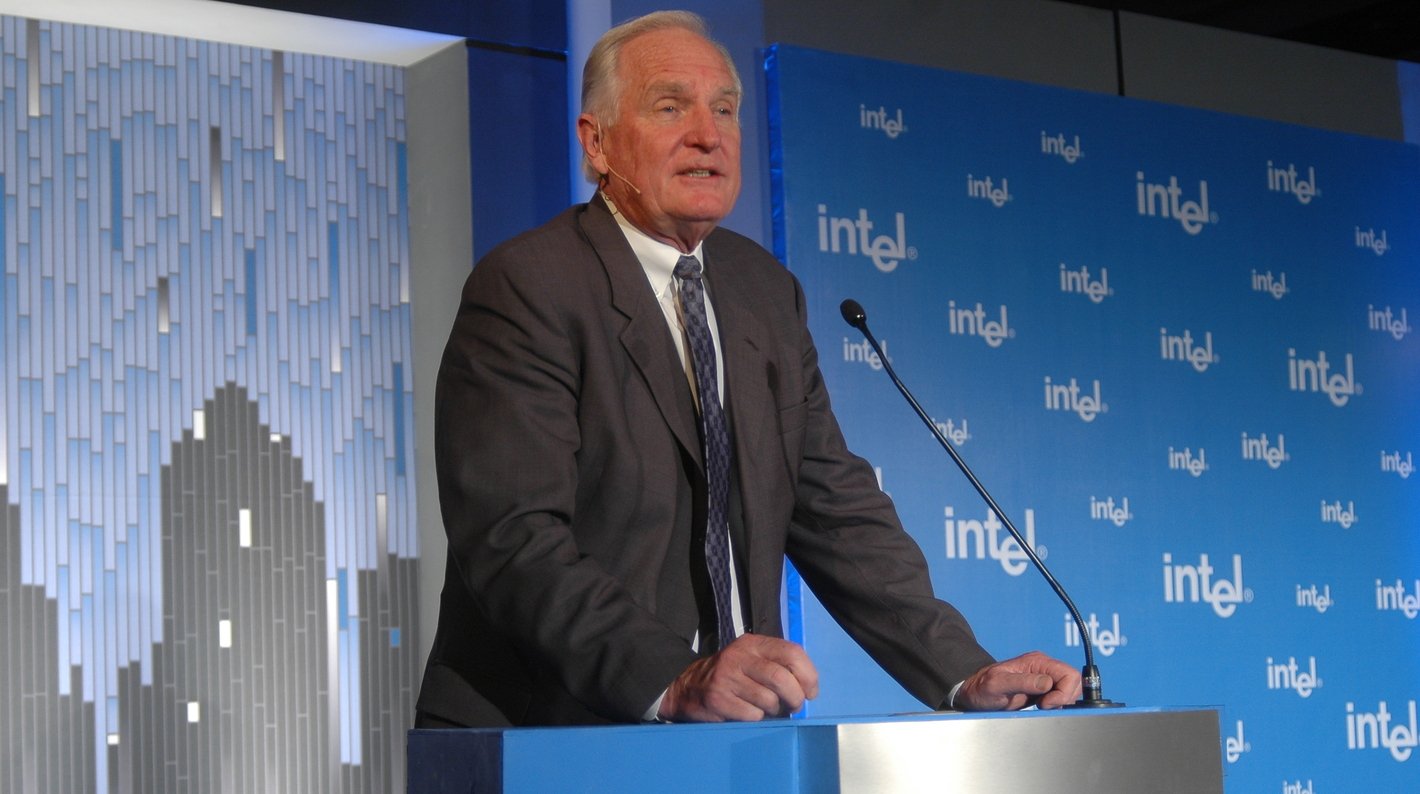 Колишній CEO Intel закликав інвестувати $40 млрд у компанію для порятунку виробництва чипів у США