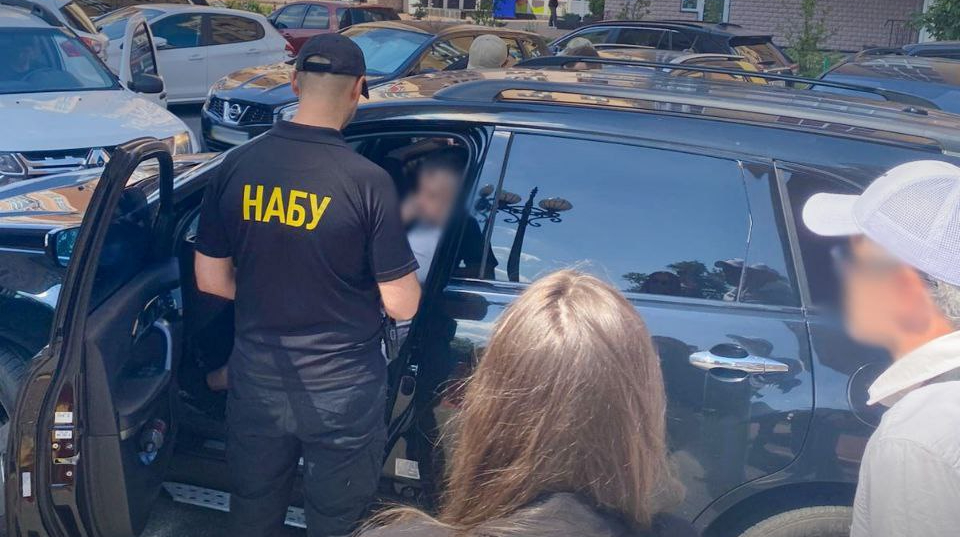 Серед фігурантів нардеп: НАБУ і САП викрили масштабну корупцію на закупівлях РЕБ