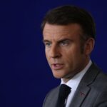 Європа має брати участь у переговорах про Україну - Макрон