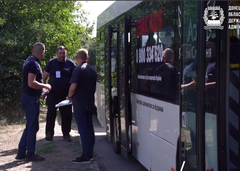 На Донеччині розпочалася примусова евакуація з п'яти населених пунктів