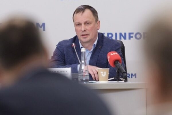 Очільника Державіаслужби відсторонили від виконання обов’язків