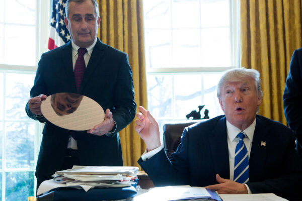 Чипова залежність. Чому уряд Трампа купує 10% частку в Intel Чипова залежність. Чому уряд Трампа купує 10% частку в Intel