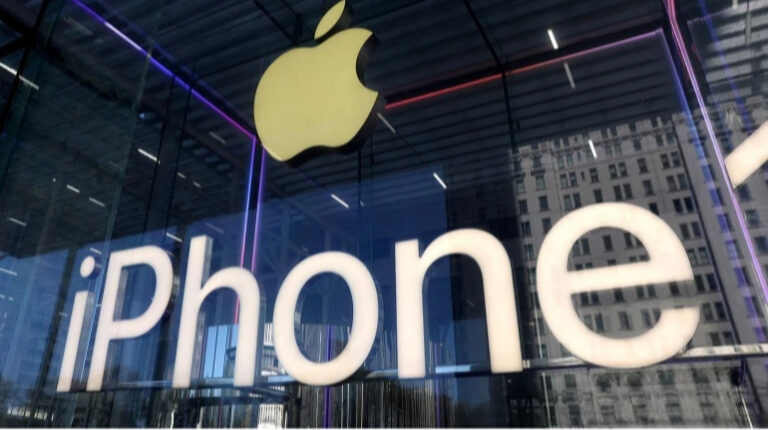 Тім Кук каже, що Apple готова “відкрити свій гаманець”, щоб наздогнати конкурентів у ШІ