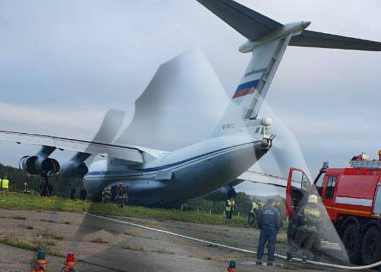 Соцмережі: В Росії Іл-76 здійснив аварійну посадку