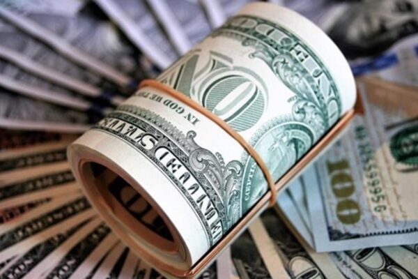 РФ за експорт зброї отримує готівку у великих мішках – ЗМІ РФ за експорт зброї отримує готівку у великих мішках - ЗМІ