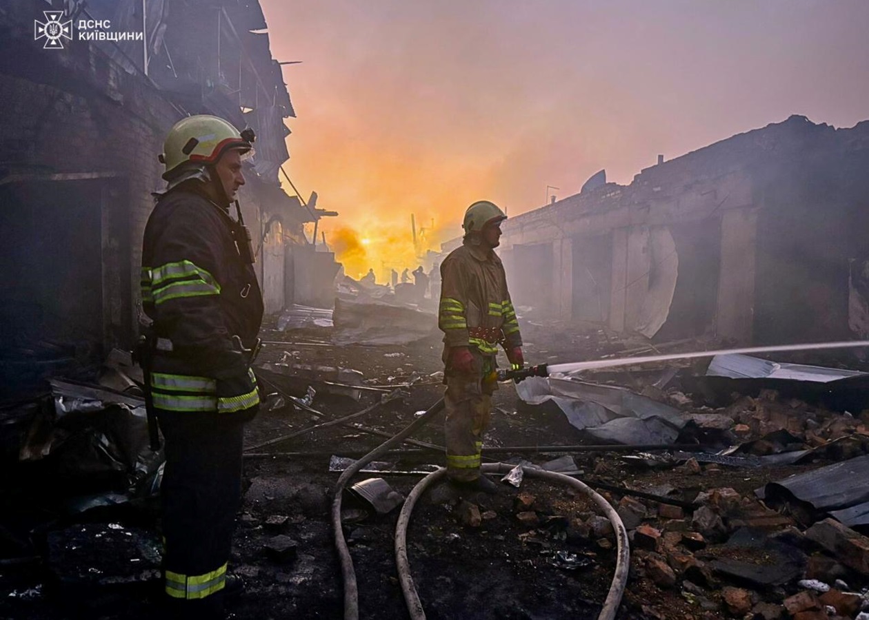 РФ у вересні скинула 900 бомб - Зеленський