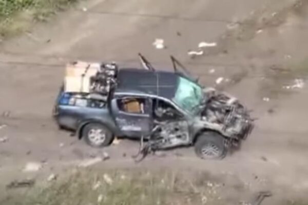 Авто журналістів 5 каналу підірвалося на магнітній міні під Покровськом