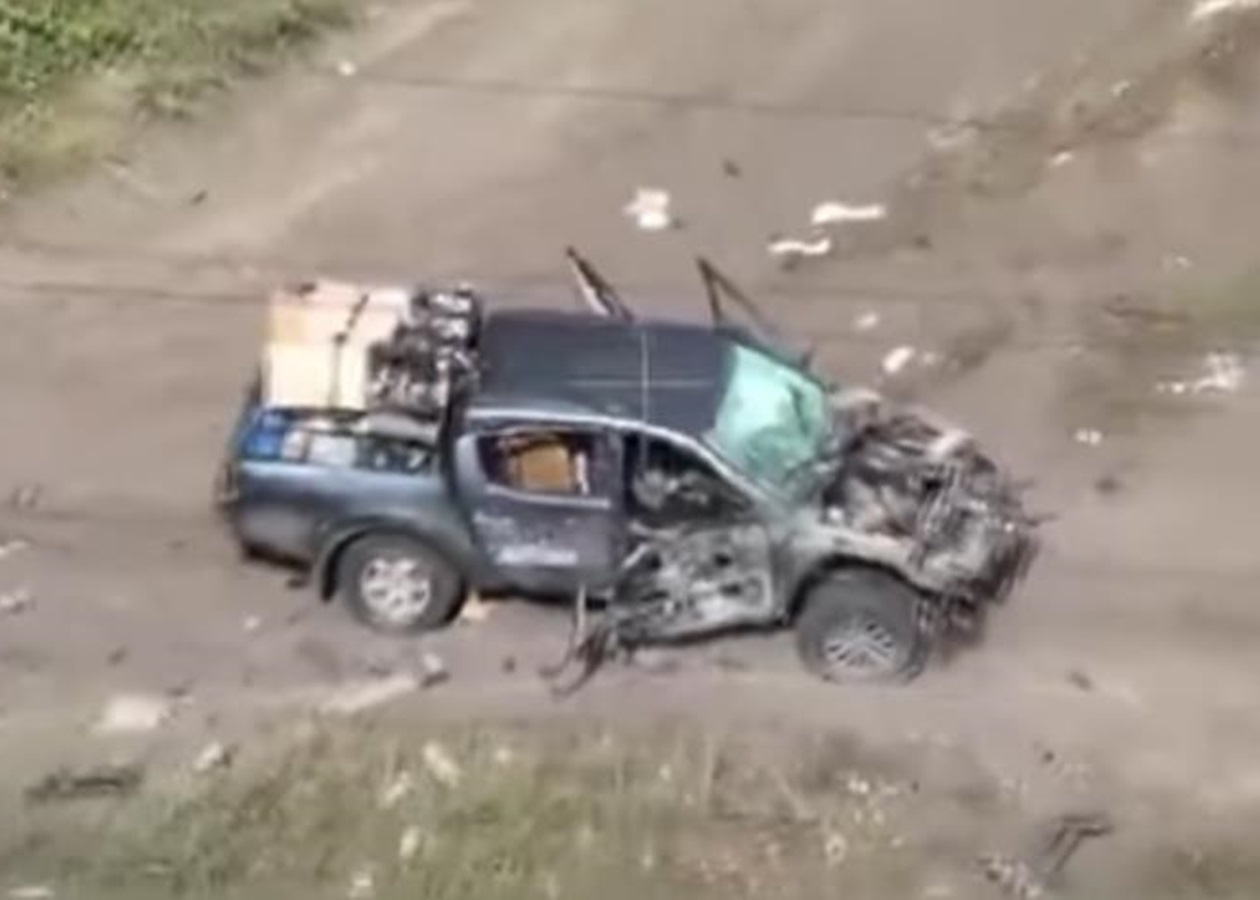 Авто журналістів 5 каналу підірвалося на магнітній міні під Покровськом