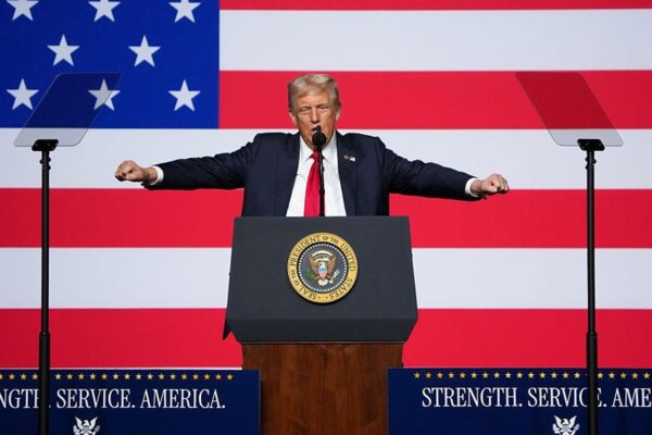 Треба завершити війну в Україні через силу - Трамп