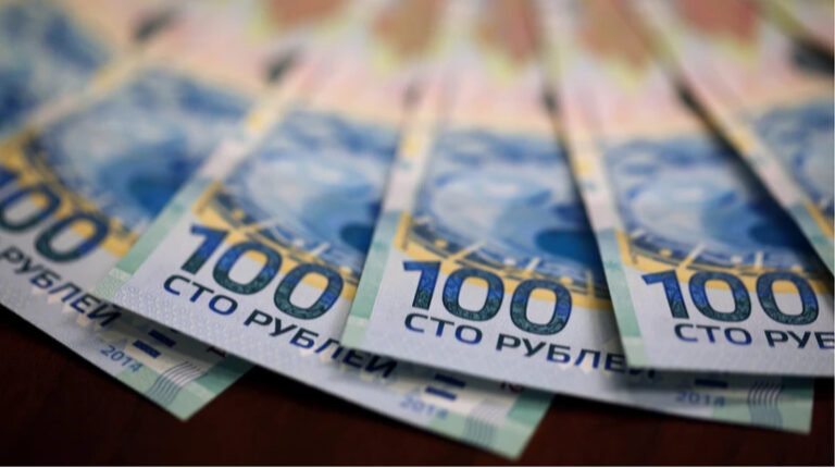 Економіка РФ охолоджується швидше, ніж очікувалося: уряд змирився із застоєм в економіці