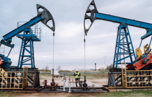 Нафта дорожчає на тлі російських провокацій щодо НАТО Нафта дорожчає на тлі російських провокацій щодо НАТО