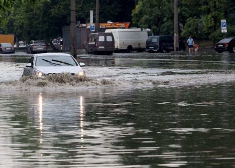 Одеса пішла під воду: є жертви, а винна не лише погода