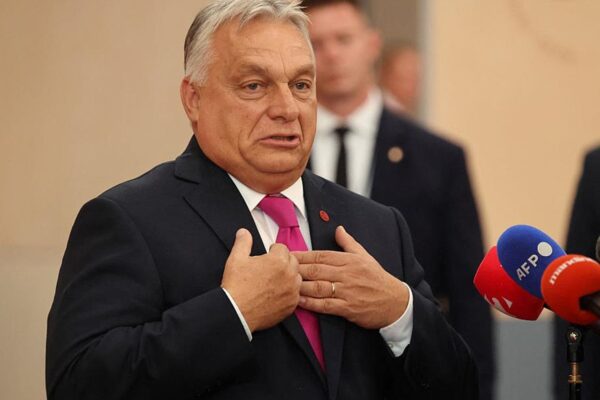Орбану привиділась "українська розвідка" в смартфонах угорців Орбану привиділась "українська розвідка" в смартфонах угорців