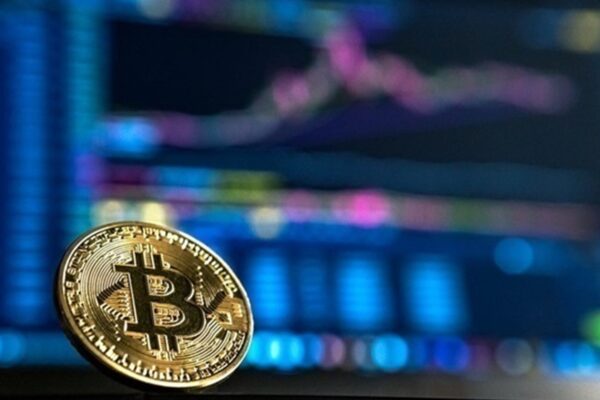 Світовий ринок криптовалют втратив близько $150 млрд за добу