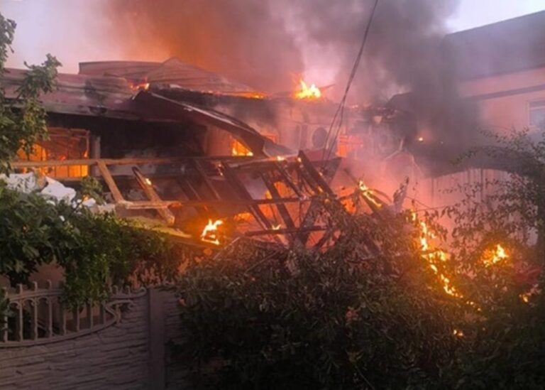 Обстріл Херсона: є загиблий та поранена