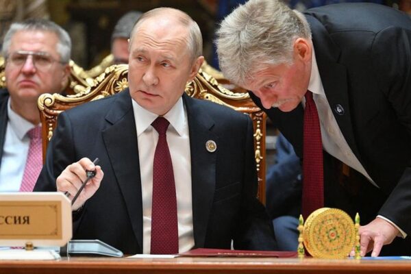 Кремль відмовився зупиняти війну по лінії фронту Кремль відмовився зупиняти війну по лінії фронту