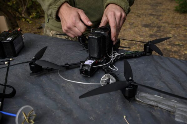 Китай обмежив продаж Україні комплектуючих для дронів -ЗМІ Китай обмежив продаж Україні комплектуючих для дронів -ЗМІ