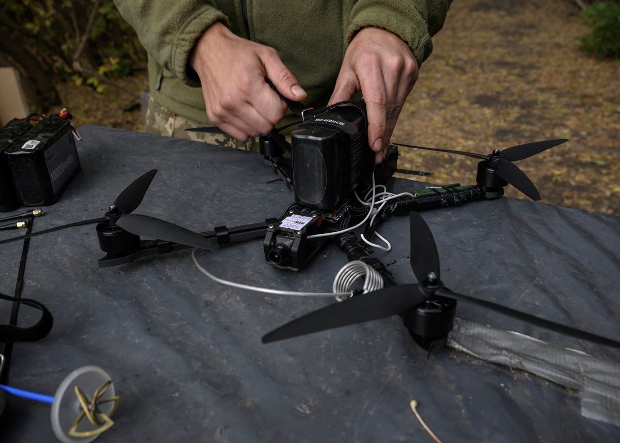 Китай обмежив продаж Україні комплектуючих для дронів -ЗМІ