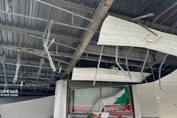 Росіяни поцілили по АЗС у Сумах, четверо поранених