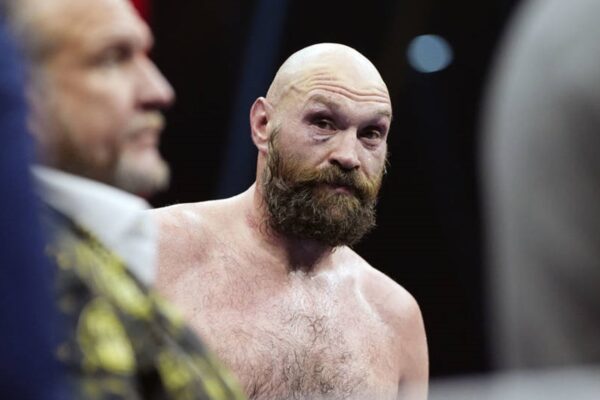 Стало відомо, хто спробує переконати Ф’юрі провести поєдинок з Джошуа